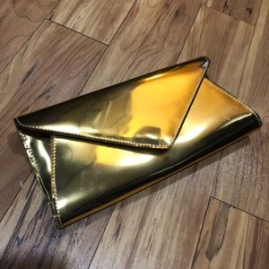 Gold clutch